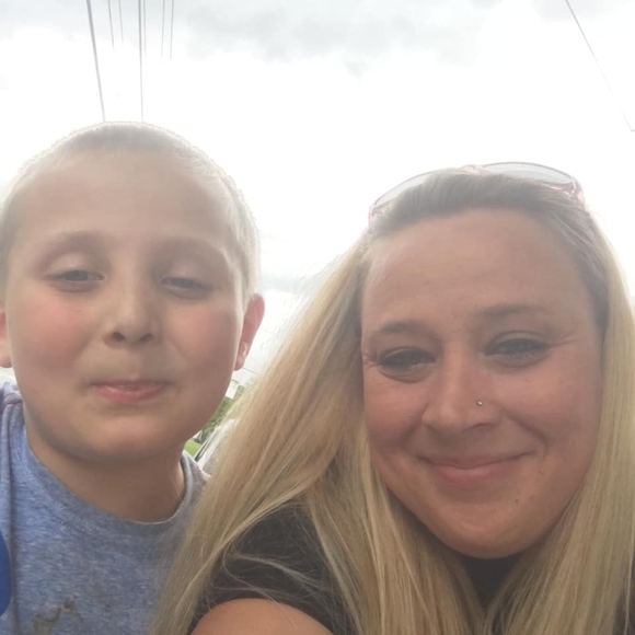 Meet your Posher, Joanna - Picture 1 of 1